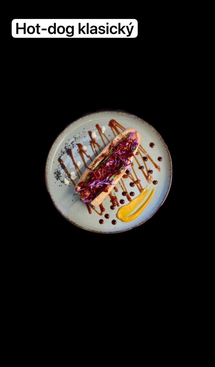 Classic Hot Dog